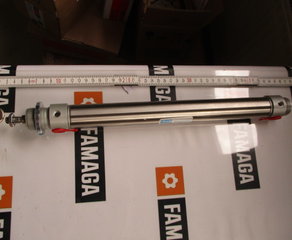 Цилиндр
Pn-Zylinder, dw
Ø 32mm, Hub 250mm, Magnetkolben AIRTEC Pneumatic